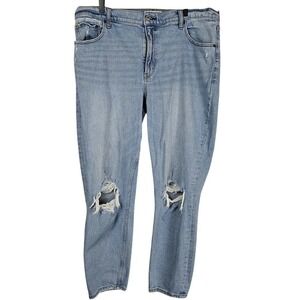 Abercrombie & Fitch The Mom High Rise Jeans Sz 18‎ Long Light Wash Distressed